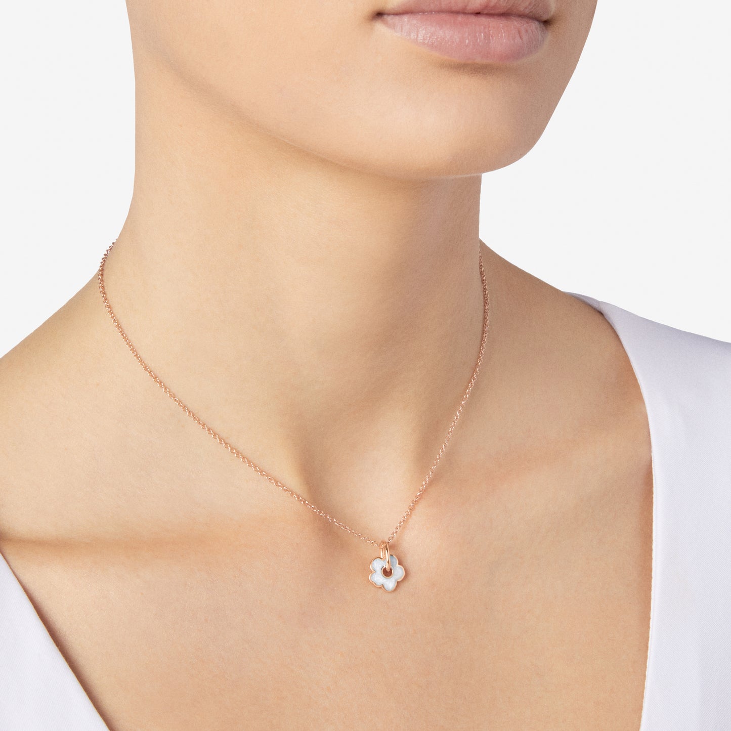 CIONDOLO FIORE ORO ROSA E SMALTO - Tangredi Gioielleria