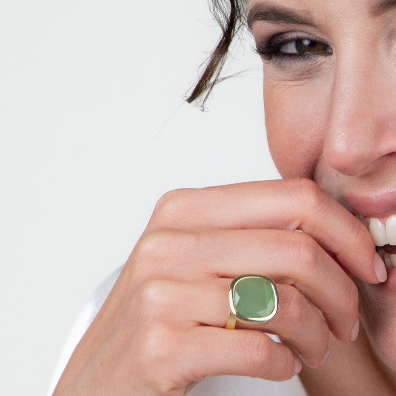 ANELLO AQUACARAMELLE CON PASTA VITREA VERDE - Tangredi Gioielleria