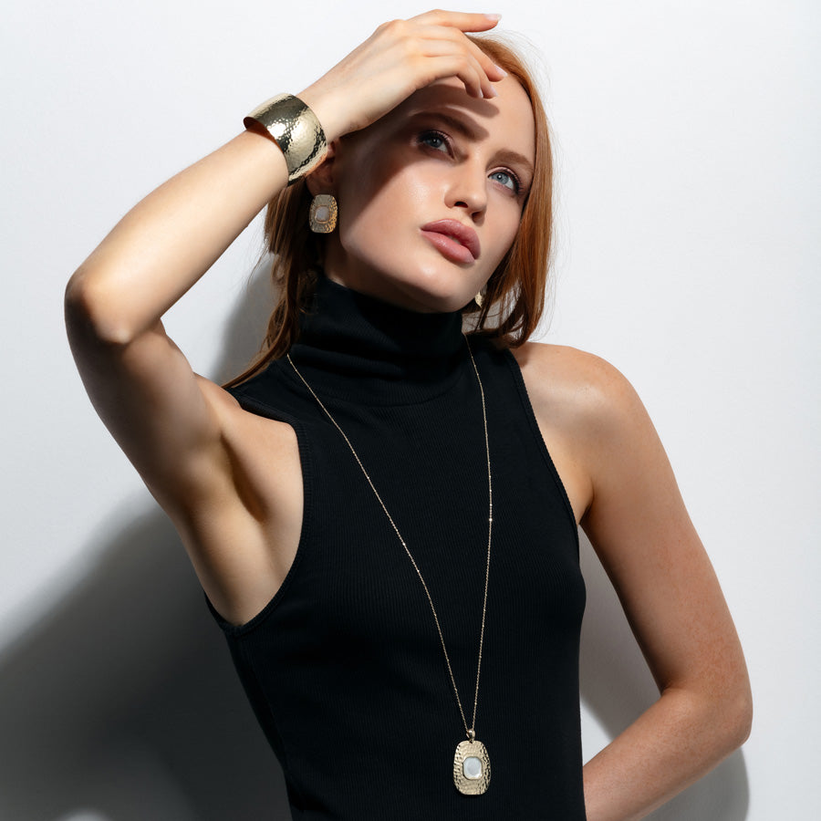 COLLANA LUNGA CON MADREPERLA QUADRATA - Tangredi Gioielleria