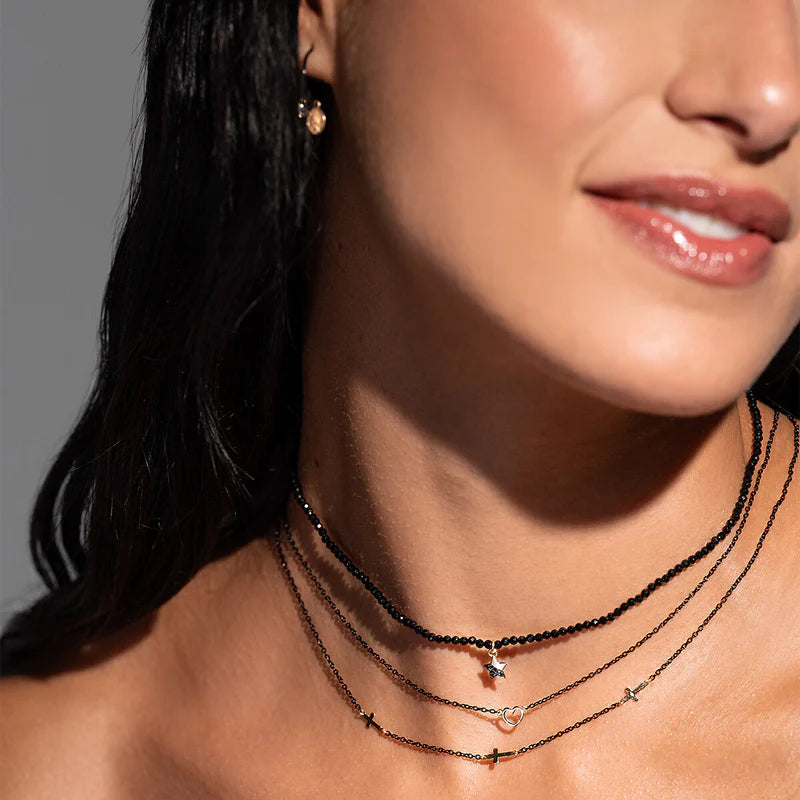 GIROCOLLO SMALTO NERO E TRE CROCI ORO - Tangredi Gioielleria