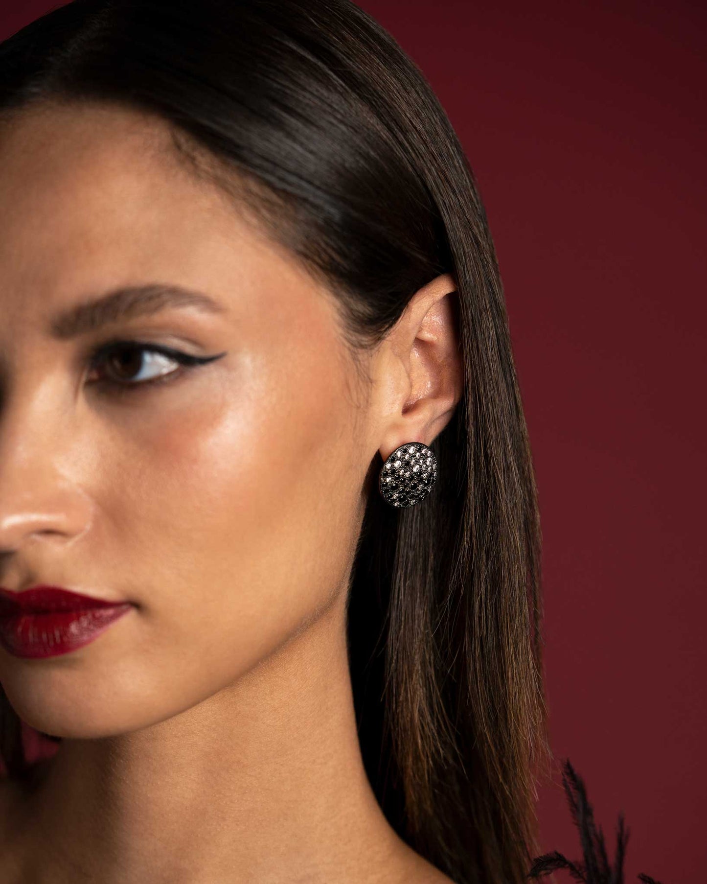 ORECCHINI TONDO GRANDE NERO