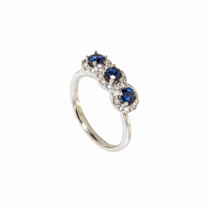 ANELLO TRILOGY ORO BIANCO CON ZAFFIRI E DIAMANTI