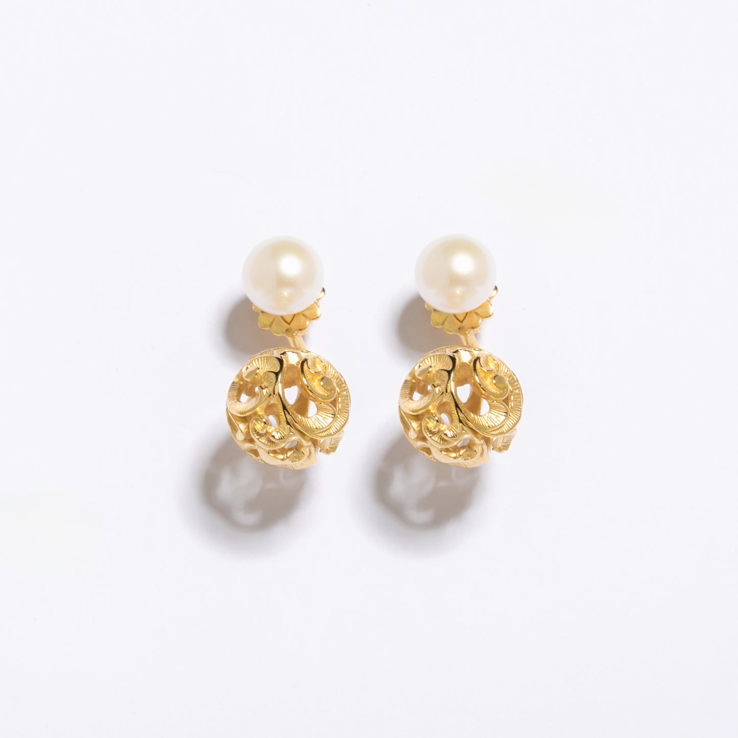 ORECCHINI DORATI PERLA E SFERA - Tangredi Gioielleria