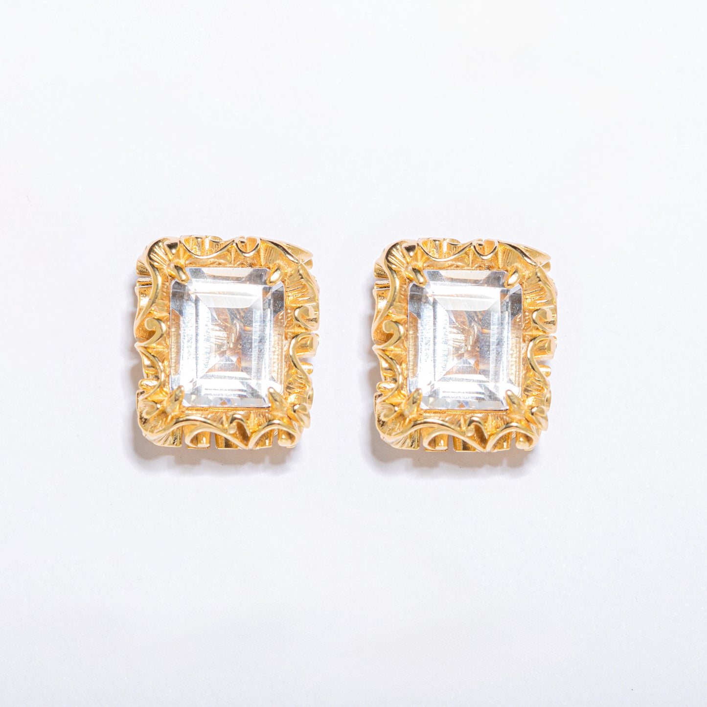 ORECCHINI DORATI CON CRISTALLO DI ROCCA