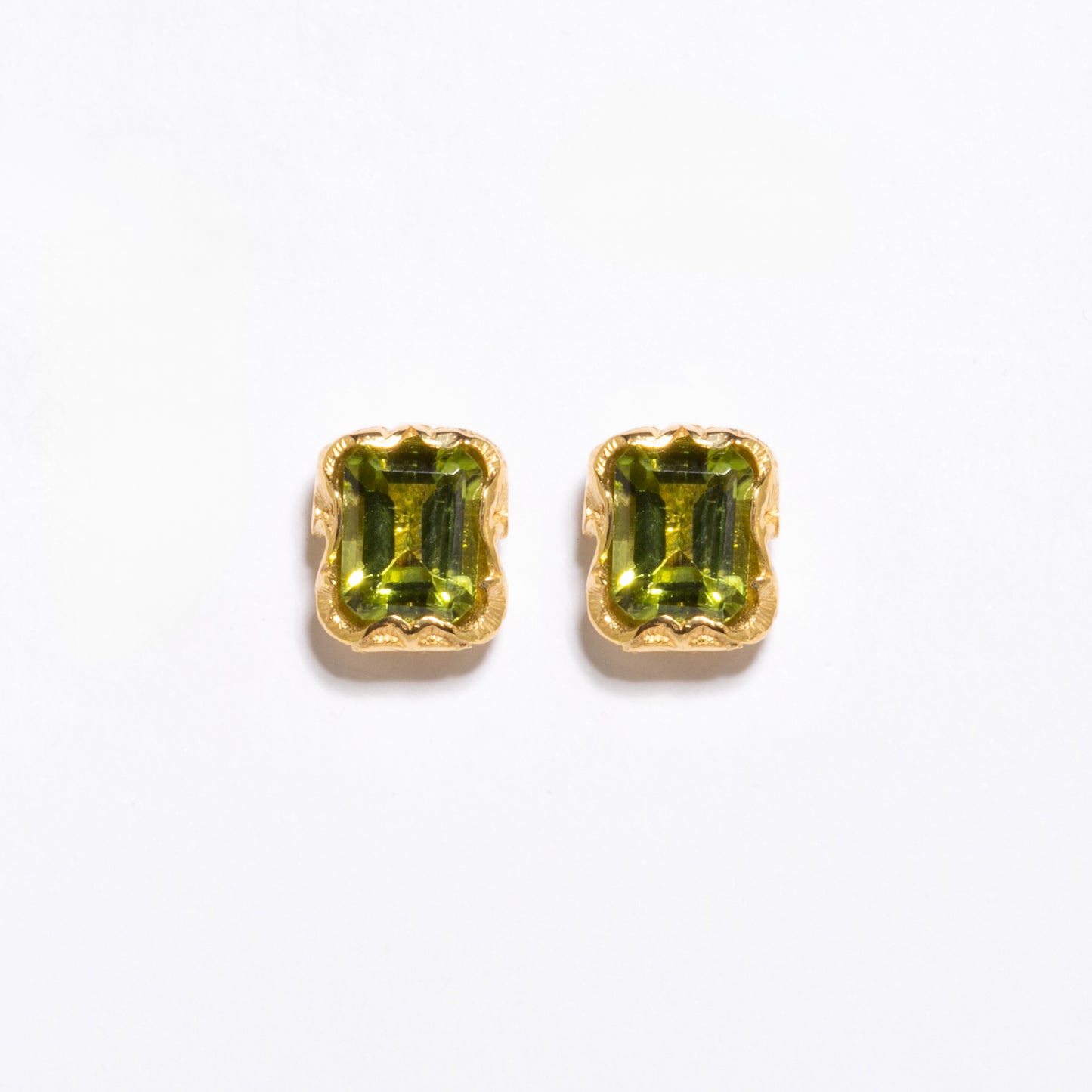 ORECCHINI PETIT DORATI CON PERIDOTO - Tangredi Gioielleria