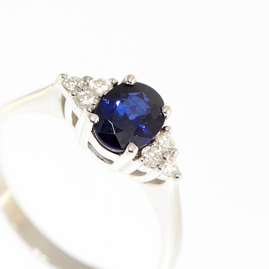 ANELLO ORO BIANCO CON ZAFFIRO E DIAMANTI