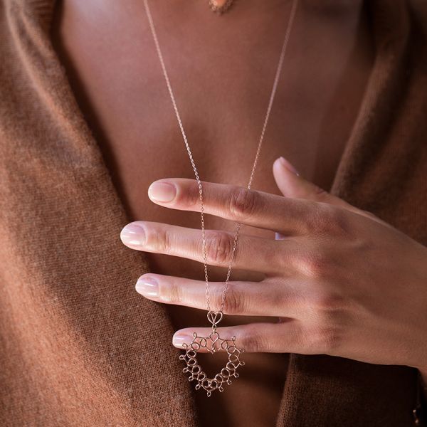PENDENTE CUORE SACRO ELIZABETH