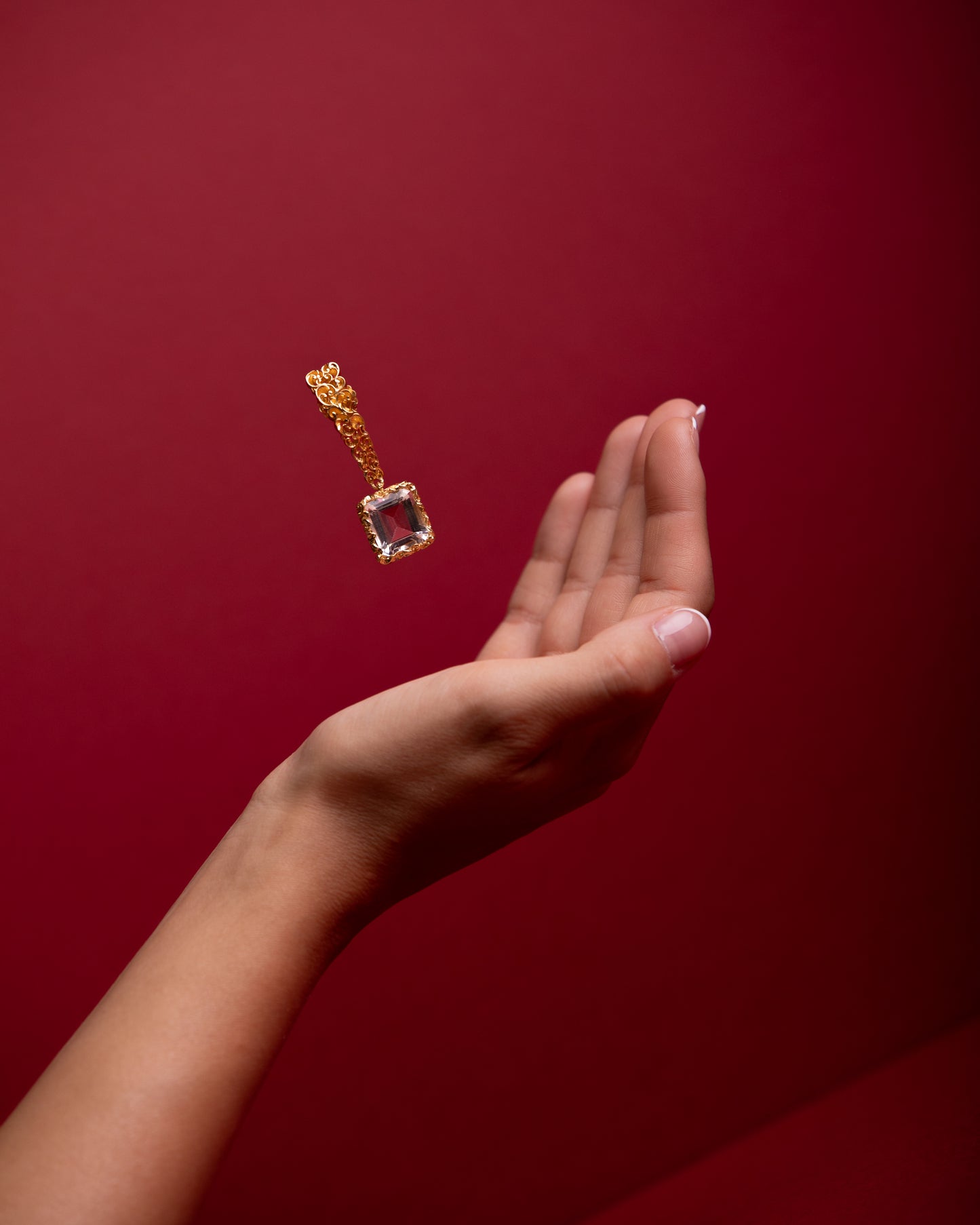 ORECCHINI ICON DORATI CON CRISTALLO DI ROCCA - Tangredi Gioielleria